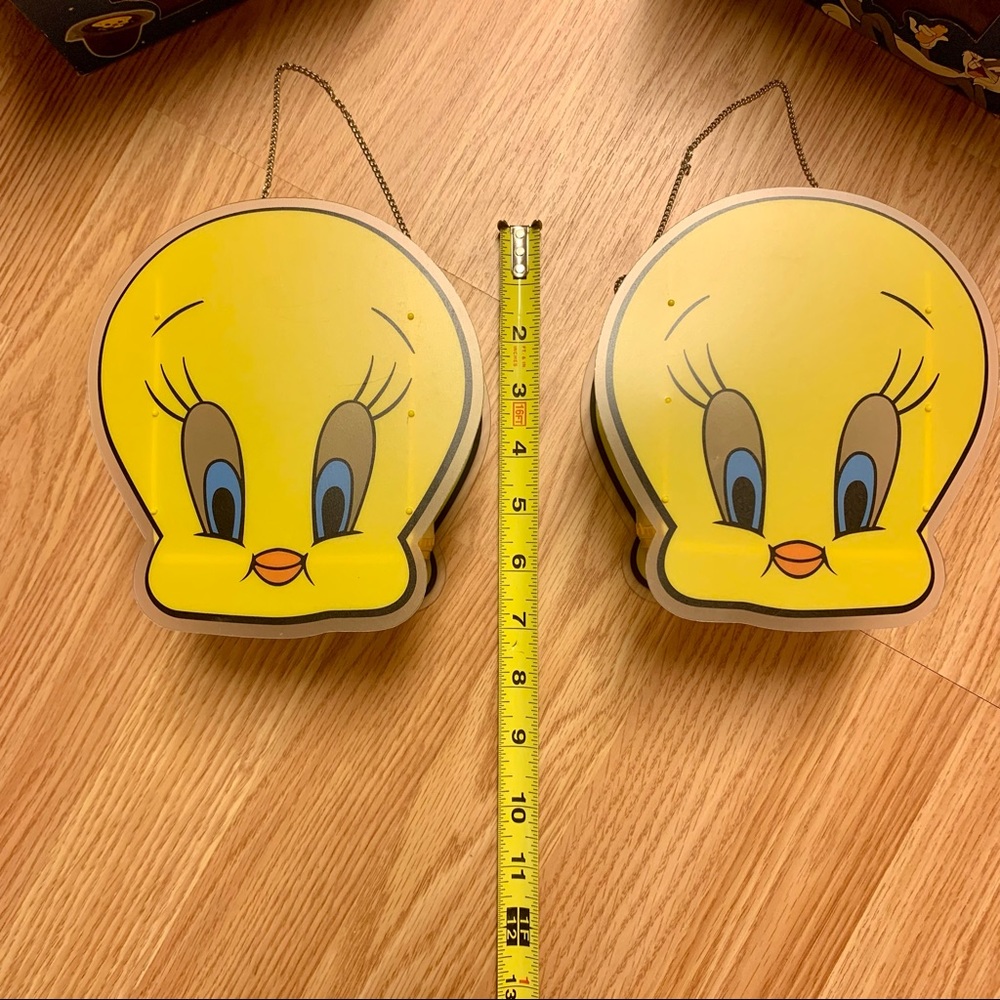 GUC two Vintage Looney Tunes Tweety Bird Laterns